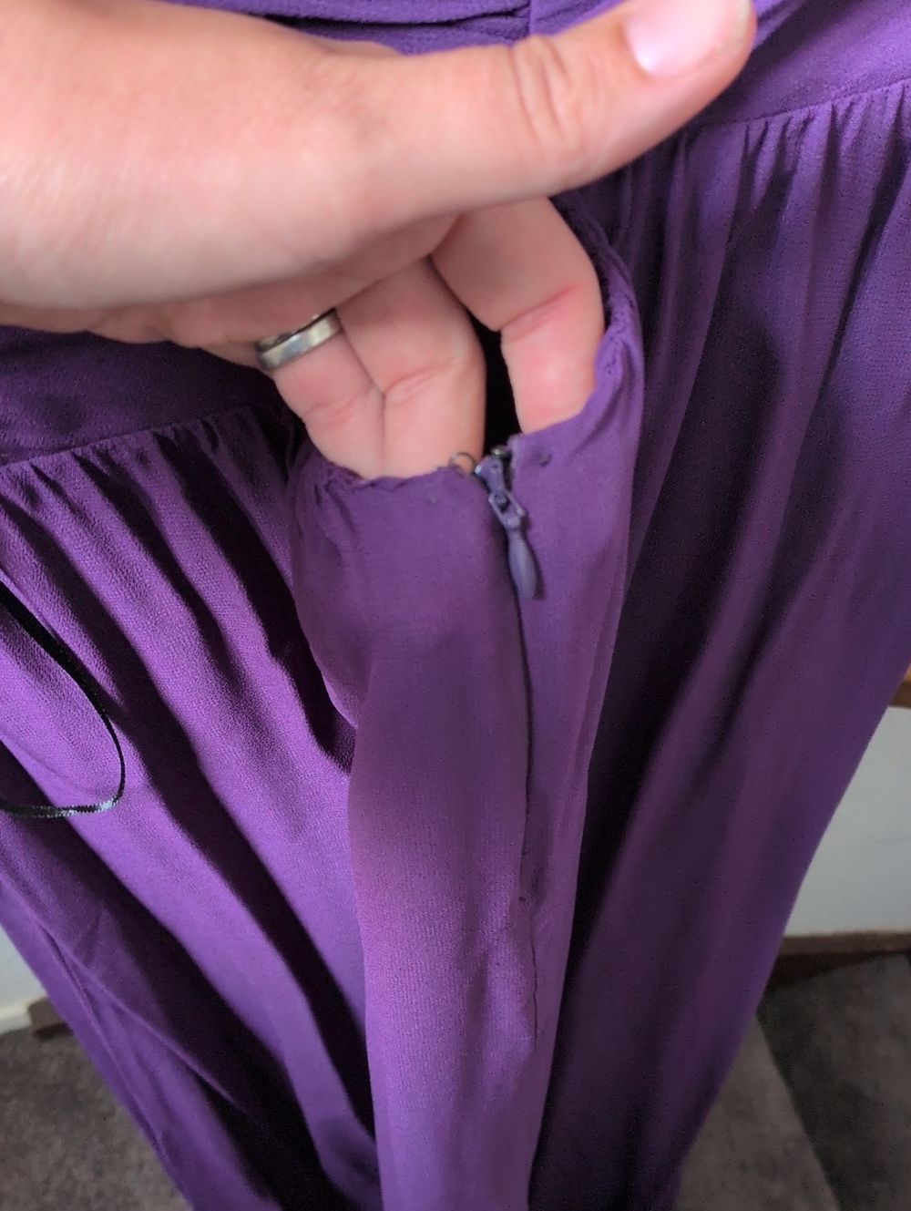 ✨ Reformation Andee Dress in "Raisin" deep purple size 10 - Picture 6 of 9